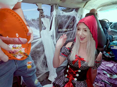 Halloween car sex with teen Britt Blair