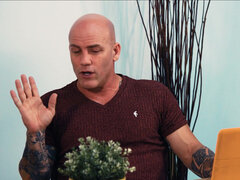 Grosse titten, Kehlenfick, Lecken, Massage, Milf, Öl, Muschi, Sich ausziehen