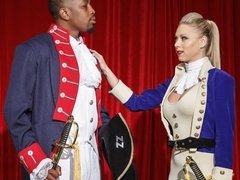 舐める尻, デカパイ, ブロンド, バック, 手コキする, 異人種間, 淫乱熟女, オッパイの