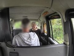 Amateur, Mamada, Coche, Corridas faciales, Pajear, Madres para coger, Pezones, Calientapollas