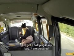 Anal, Blonde, Voiture, En levrette, Doigter, Léchez, De plein air, Lécher le sphincter