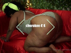 Watch this curvy ebony babe give the best head ever - 4*460 fps