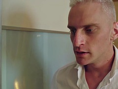 Brunette brune, Rondelette, Lingerie, Mature, Rasée, Nénés