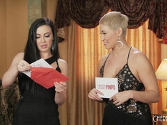 舞台裏, 茶髪の, ドレス, 自然山雀, ヌード, ガリガリ, ティーン, オッパイの