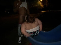 Wohlbeleibte schöne frauen, Grosser arsch, Braunhaarige, Hardcore, Hd, Interrassisch, Pov, Öffentlich