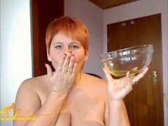 Amateur golden shower, mich, pee drinking