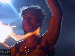 Culo, Culo grande, Mamada, Morena, Corridas faciales, Látex, Lamidas, Montar