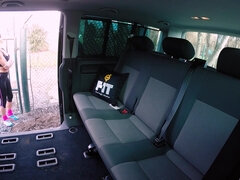 デカパイ, 巨乳な, 車, チェコ, ハードコア, アウトドア, 公共, オッパイの