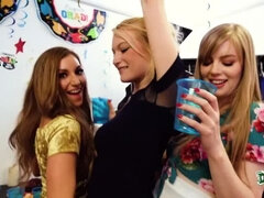 69, 素人, アナル, フェラチオ, グループ, ヒール, レズビアン, 剃毛