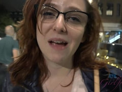 Arsch, Braunhaarige, Brille, Handjob, Lesbisch, Lecken, Pov, Muschi