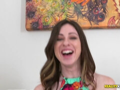 素人, フェラチオ, 茶髪の, イく瞬間, 汚れた　, 顔射, なめる, オイル