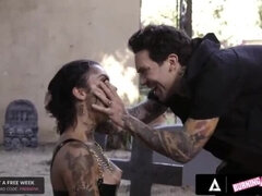 Anal, Culo, Tetas grandes, Mamada, Garganta profunda, Atragantadas, Cuero, Al aire libre