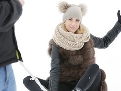 Anaal, Hondjeshouding, Harig, Zoenen, Lesbisch, Masturbatie, Strippen, Tieten likken