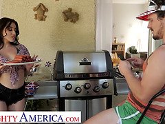 デカチン, デカパイ, フェラチオ, 彼氏, 茶髪の, 手コキする, 叫ぶ, 三人