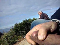 Couple, Tir de sperme, Exhib, Masturbation, Mature, De plein air