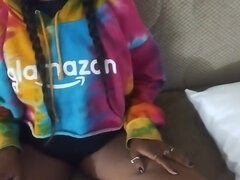 Rachelle Newmuis Guzzles Piss And Gives A Deepthroat Gumjob