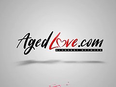 Grosse titten, Britisch, Geile alte tussi, Oma, Interrassisch, Milf, Orgasmus, Ehefrau