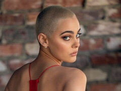 お尻, ブロンド, フェラチオ, バック, 指いじり, 巨大, 剃毛, オッパイの