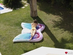 Жопа, Язык в попке, Блондинки, Брюнетки, Европейки, Лесбиянка, Киски, Игрушки