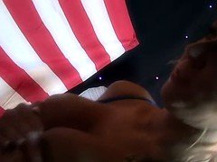 デカパイ, グループ, フェラする