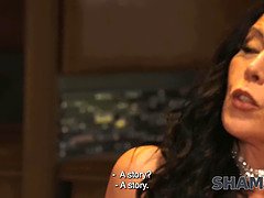 Британки, Брюнетки, Застукали, Бабушки, Мастурбация, Зрелые, Развязные