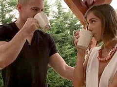 Anal, Sucer une bite, Brunette brune, Tir de sperme, Européenne, Embrassement, Maigrichonne, Adolescente