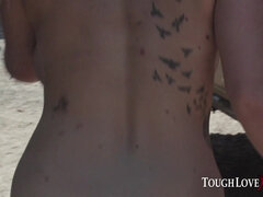 Belleza, Tetas grandes, Rubia, Corrida, Garganta profunda, Lamidas, Tetas naturales, Al aire libre