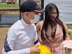 Grosse titten, Braunhaarige, Vollbusig, Natürlichen titten, Titten