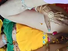 Desi Mast Maal Ko Ghar Bulakar Saree Utha kar Choda
