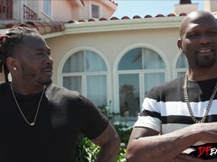 Grote mammen, Zwart, Diep in de keel, Lul, Gigantische lul, Natuurlijke tieten, Realiteit, Geschoren