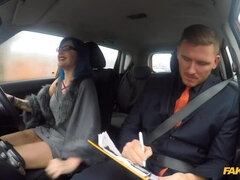 Amateur, Anal, Sucer une bite, Voiture, Tir de sperme, En levrette, Faciale, De plein air