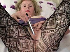 Britisch, Fetisch, Oma, Masturbation, Reif, Milf