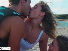 Blondine, Blasen, Besamung, Frau frau mann, Hd, Ungarisch, Lecken, Muschi
