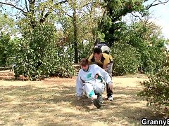 Grosser arsch, Oma, Riesig, Reif, Realität, Jungendliche (18+), Titten