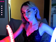 Blondine, Blasen, Dildo, Doppelpenetration, Masturbation, Russisch, Solo, Schlucken