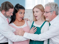 Slaapkamer, Grote lul, Kwartet, Interraciaal, Natuurlijke tieten, Mager, Tiener, Tieten likken