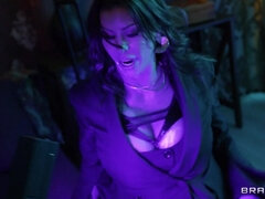 Anal, Gros seins, Sucer une bite, Femme couguar, Queue, Hard, Chatte, Nénés
