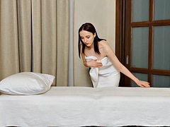 Perfect body virgin teen with hot masseuse