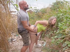 Grosse bite, Sucer une bite, En levrette, Fétiche, Branlette thaïlandaise, Hd, Pov, Public