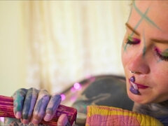Anal, Blonde, Doigter, Béant, Petite femme, Maigrichonne, Tatouage, Jouets