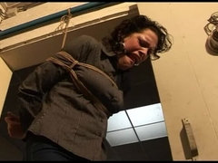 Bondage, Habillées, Attachée