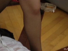 Lieveling, Grote mammen, Pijpbeurt, Rondborstig, Sperma shot, Moeder die ik wil neuken, Natuurlijke tieten, Trio