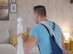 Badkamer, Diep in de keel, Masturbatie, Moeder die ik wil neuken, Douche, Tatoeage, Trio, Nat