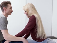 Tetas grandes, Mamada, Británico, Tetona, Maduro, Pene, Sexo fuerte, Esposa