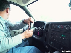 Gros cul, Bus, Éjaculer dans la bouche, En levrette, Hard, Chevaucher, Rasée, Tatouage