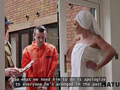 Blondine, Geile alte tussi, Europäisch, Reif, Milf, Rau, Tätowierung, Titten