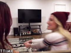 Gros seins, Blonde, Brunette brune, Lesbienne, Léchez, Petite femme, Chatte, Nénés