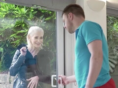 Grosser schwanz, Blasen, Spermaladung, Oma, Handjob, Reif