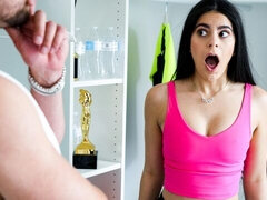 Gros cul, Gros seins, Sucer une bite, En levrette, Petite amie, Poilue, Chatte, Maigrichonne