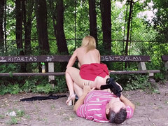 Blondine, Blasen, Handjob, Absätze, Höschen, Russisch